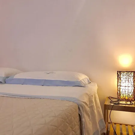 Apartment Colaci10 *